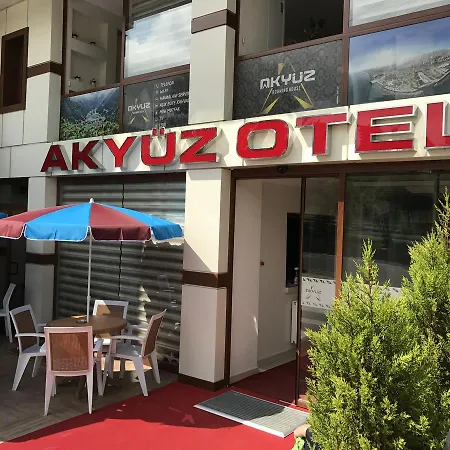 Akyuz Rooming House