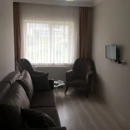 Akyuz Rooming House 3*