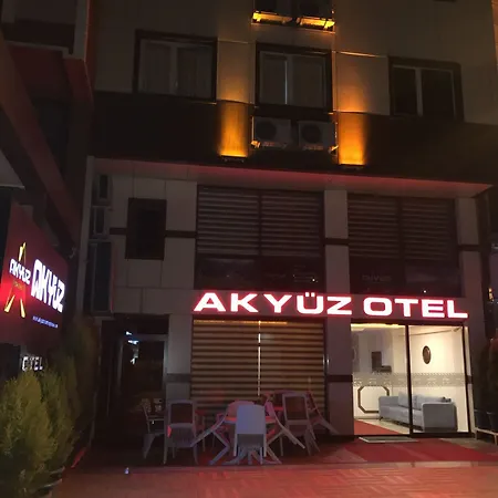 Akyuz Rooming House 3*
