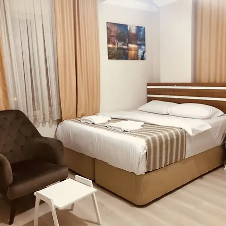 Hotel Akyuz Rooming House 3*